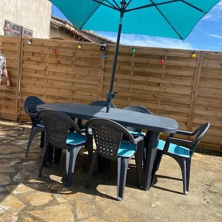 Le Cocon De Lo Tatil Evi Lunel (Herault)